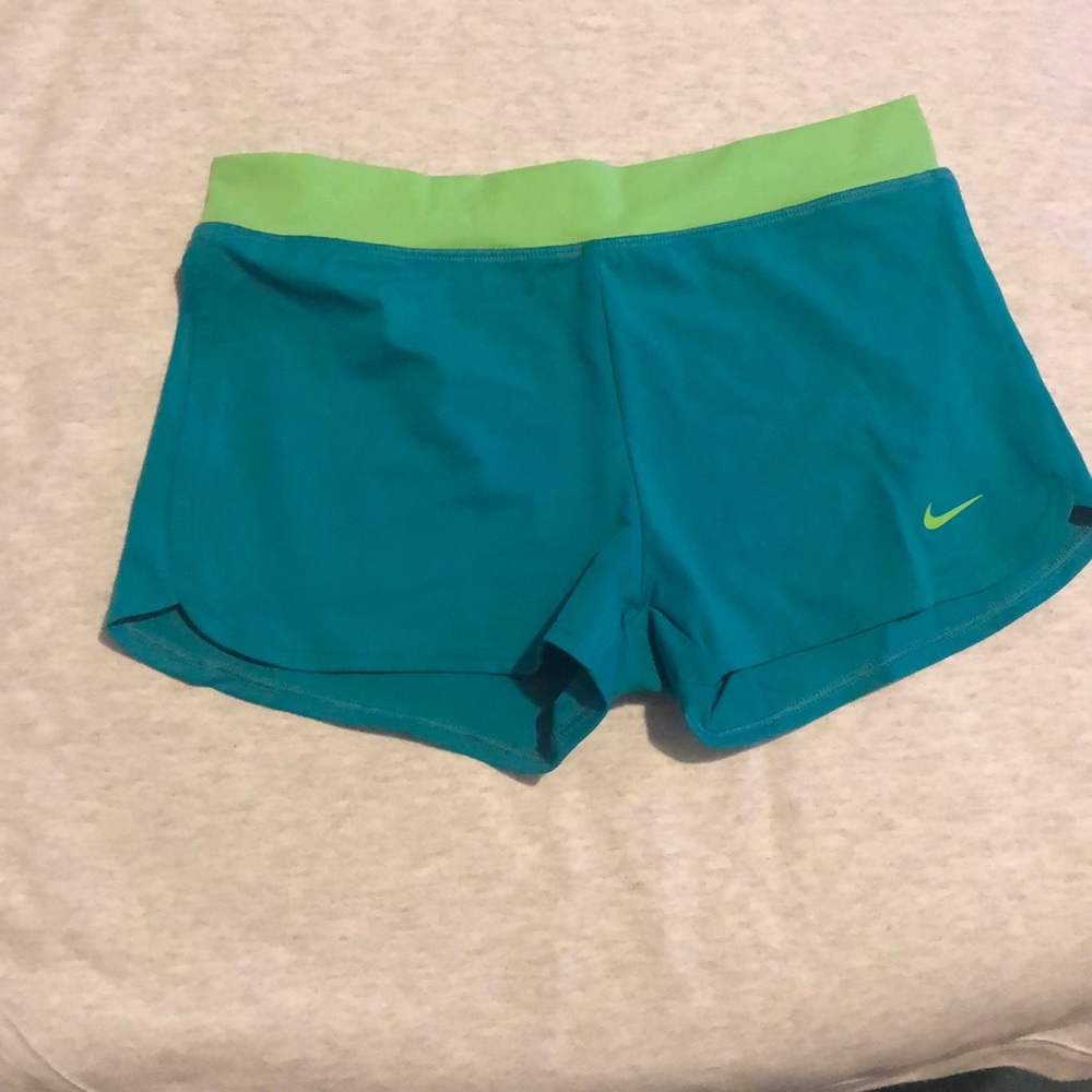 🎈Nike women shorts